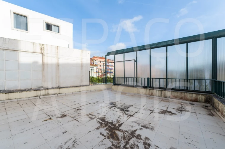 Moradia T5 para Venda em Massamá e Monte Abraão Foto 102