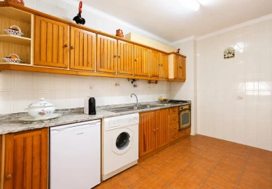 Apartamento T2 para Venda em Aver-O-Mar, Amorim e Terroso