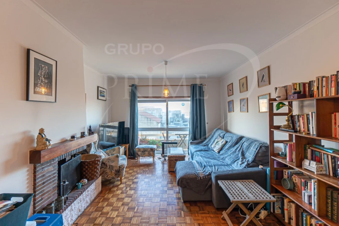 Apartamento T3 para Venda em Mindelo Foto 5