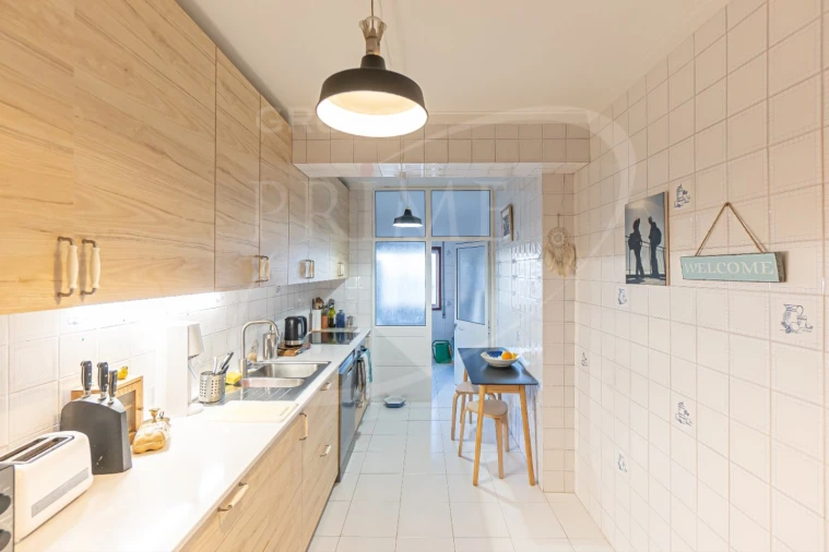 Apartamento T3 para Venda em Mindelo Foto 2