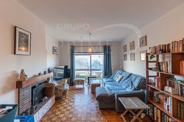 Apartamento T3 para Venda em Mindelo Foto 5