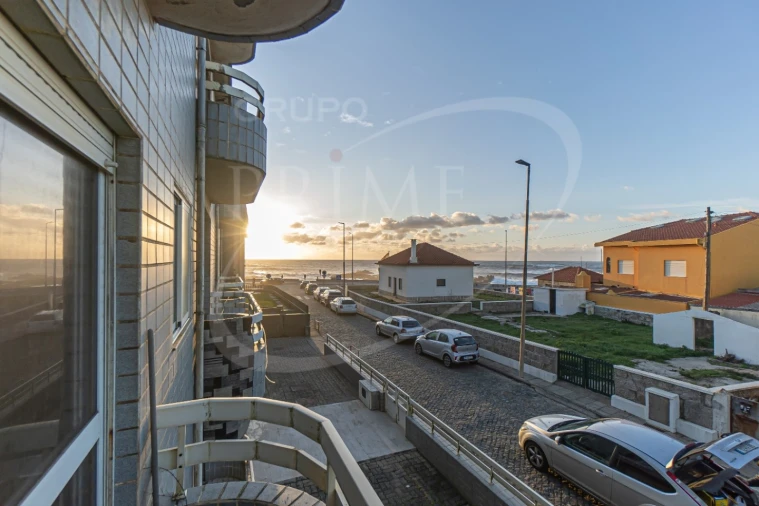 Apartamento T3 para Venda em Mindelo Foto 8