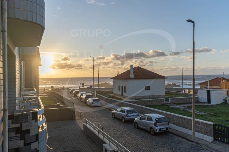 Apartamento T3 para Venda em Mindelo Foto 9