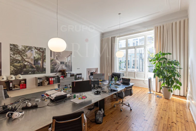 Escritório para Arrendamento em Cedofeita, Santo Ildefonso, Sé, Miragaia, São Nicolau e Vitória Foto 3