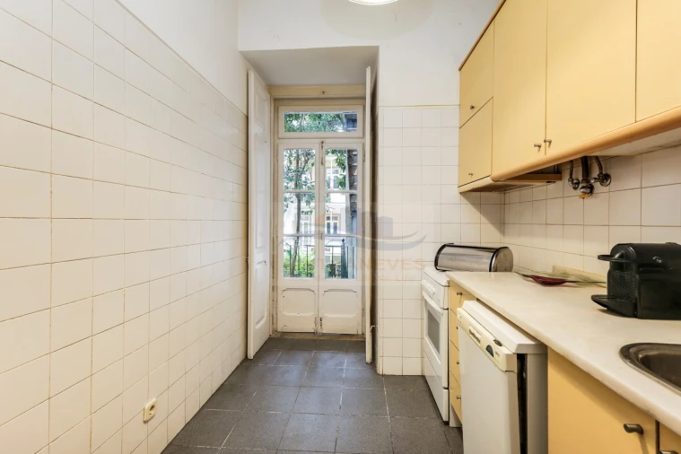 Apartamento T3 para Venda em Arroios Foto 17