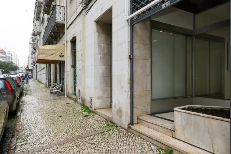 Loja para Venda em Arroios Foto 17