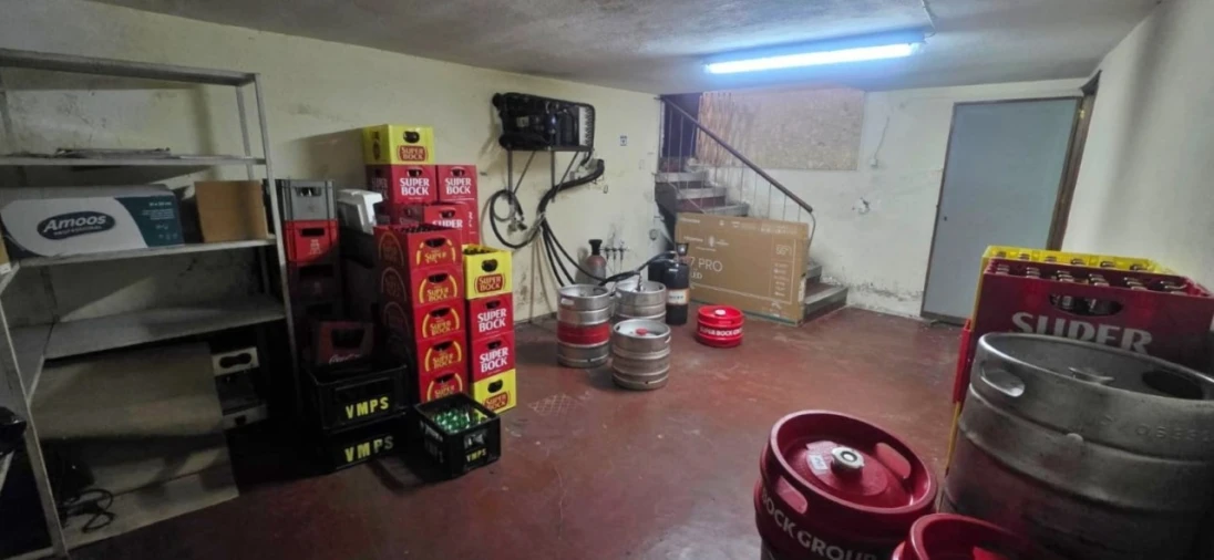 Negócio para Cedência de Quotas em Castêlo da Maia Foto 8