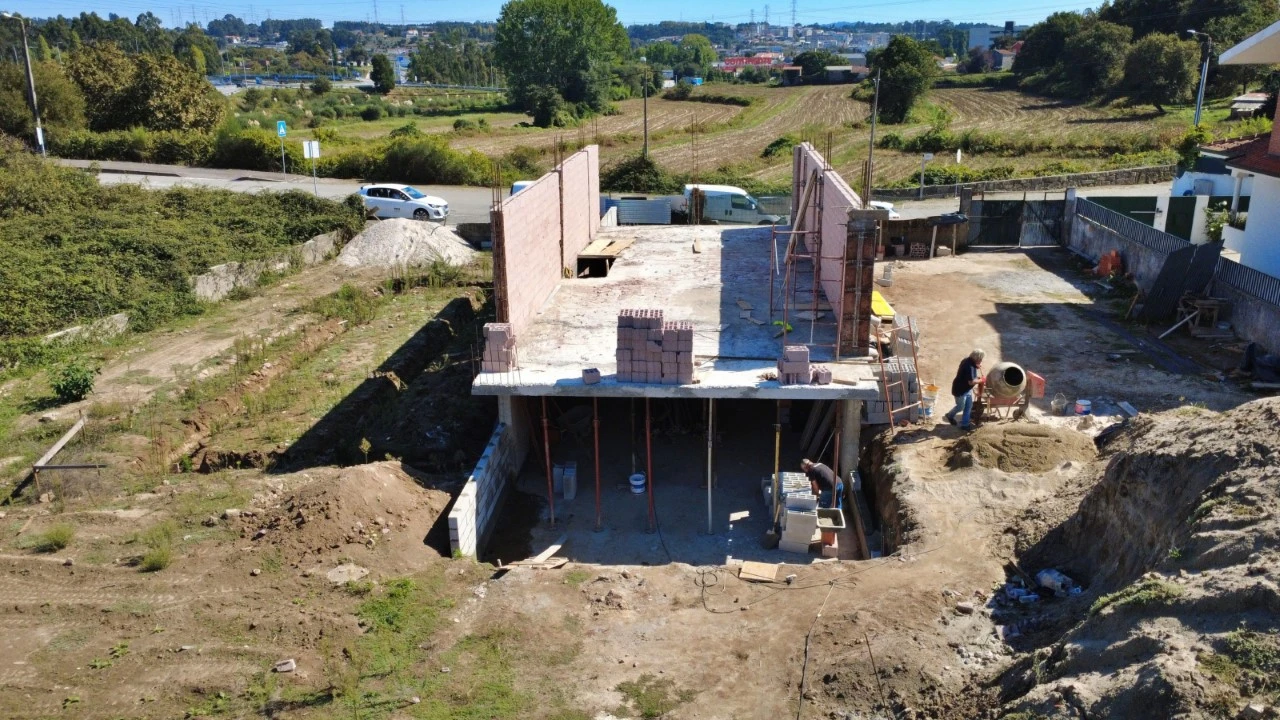 Moradia T4 para Venda em Cidade da Maia Foto 6