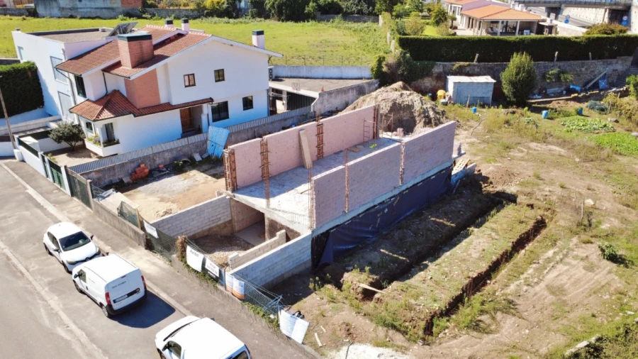 Moradia T4 para Venda em Cidade da Maia Foto 5