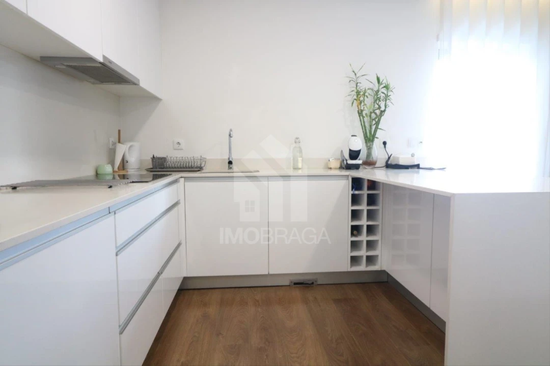 Apartamento T2 para Venda em Gualtar Foto 20