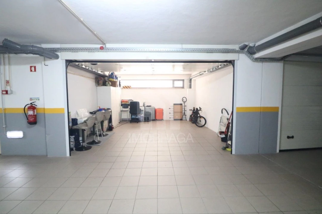 Apartamento T2 para Venda em Gualtar Foto 39