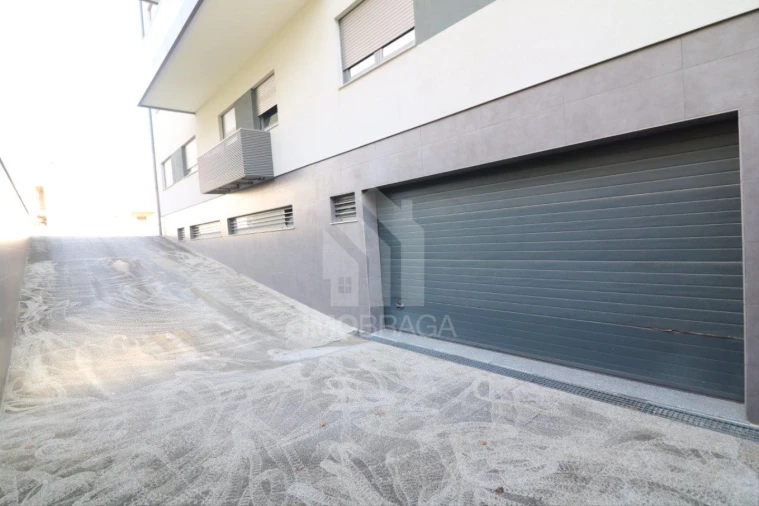 Apartamento T2 para Venda em Gualtar Foto 40