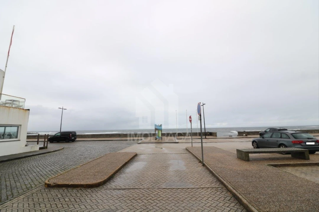 Apartamento T1 para Venda em Moledo e Cristelo Foto 31