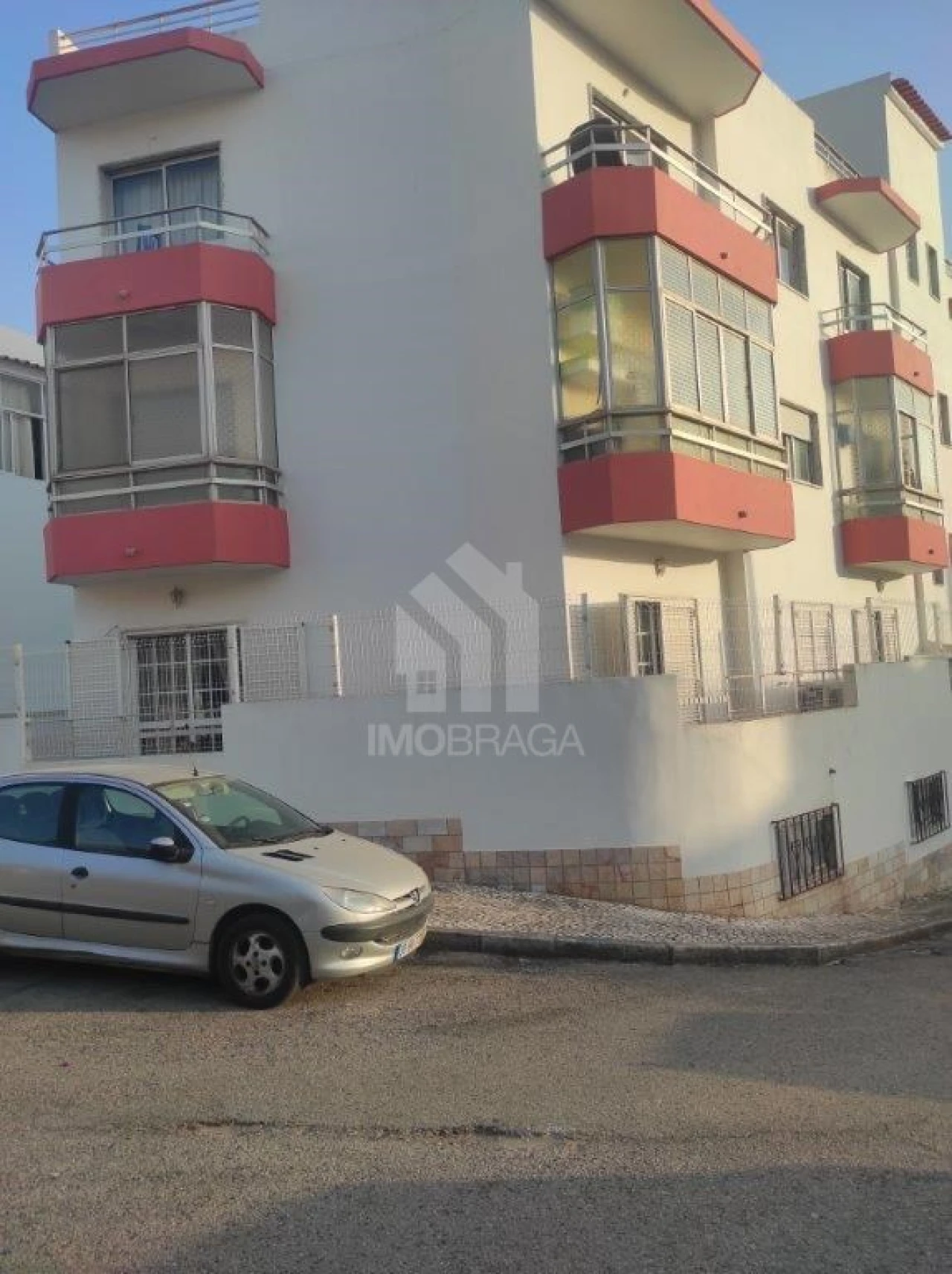 Apartamento T3 para Venda em Portimão Foto 1