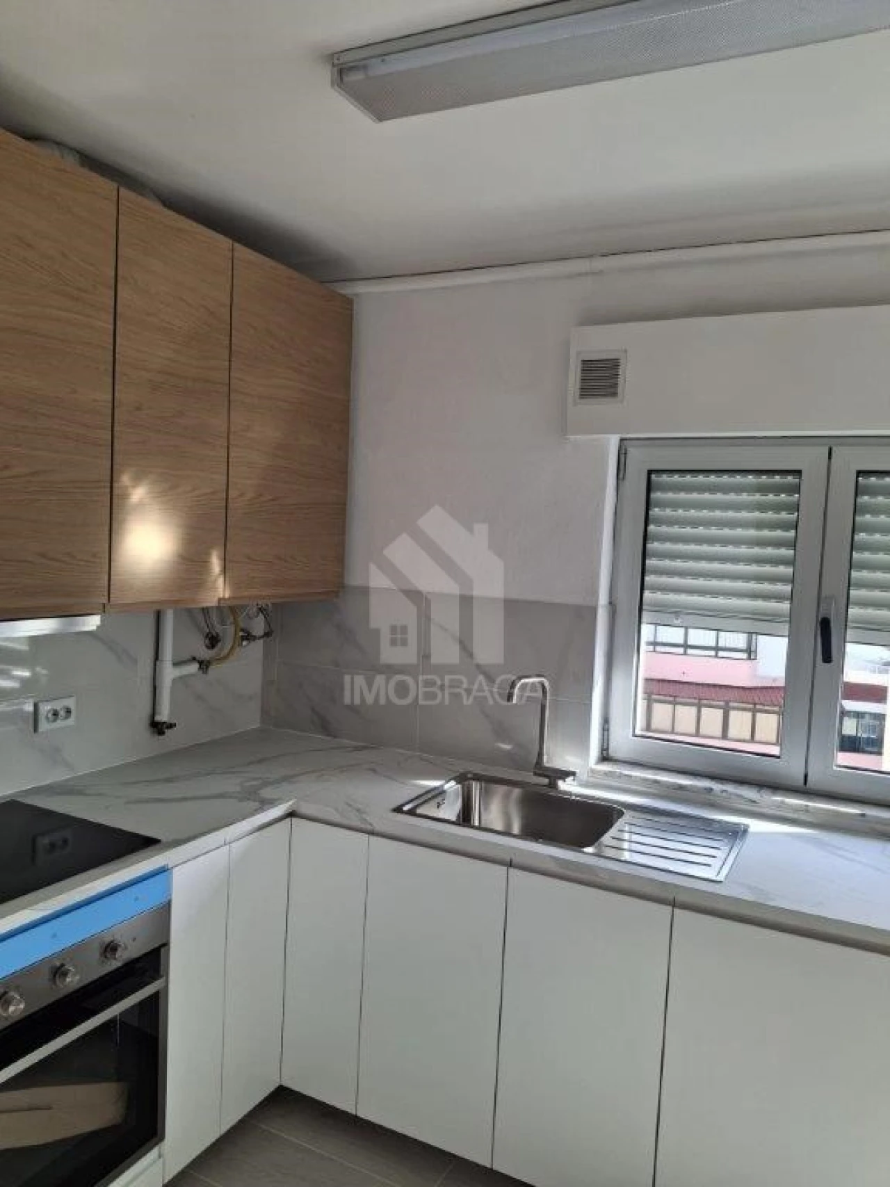 Apartamento T3 para Venda em Portimão Foto 3