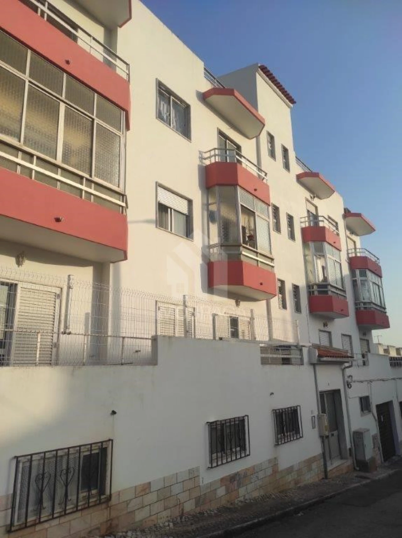 Apartamento T3 para Venda em Portimão Foto 4