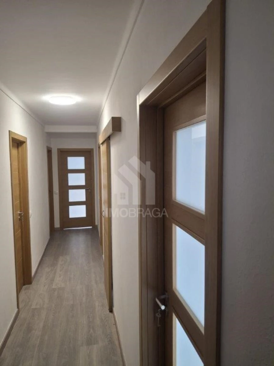 Apartamento T3 para Venda em Portimão Foto 12