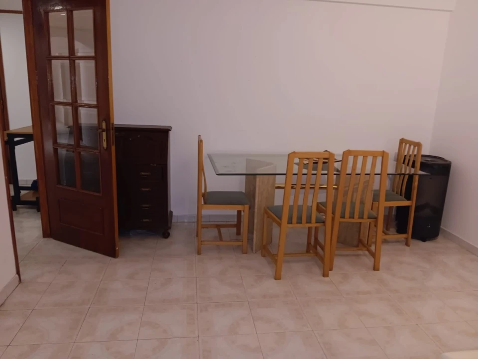 Apartamento T2 para Arrendamento em Algueirão-Mem Martins Foto 14