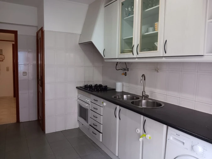 Apartamento T2 para Arrendamento em Algueirão-Mem Martins Foto 6