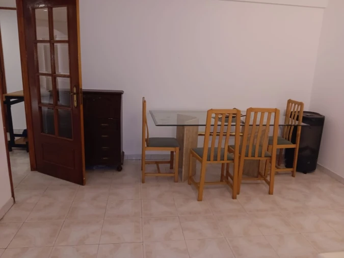 Apartamento T2 para Arrendamento em Algueirão-Mem Martins Foto 14