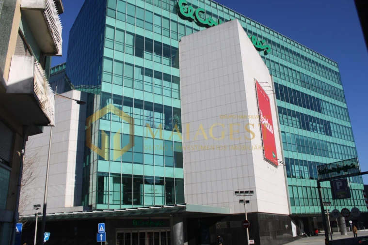 Moradia T1 para Venda em Mafamude e Vilar do Paraíso Foto 48