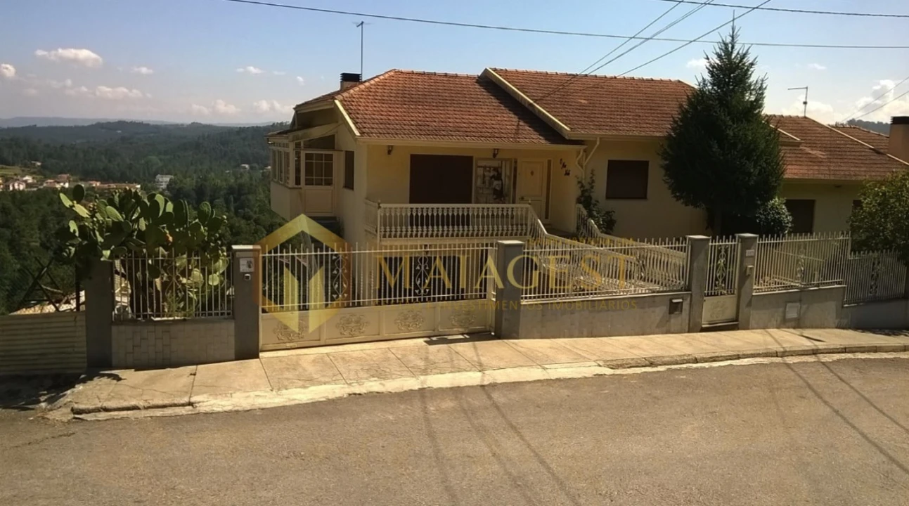 Moradia T3 para Arrendamento em Sanguedo Foto 3