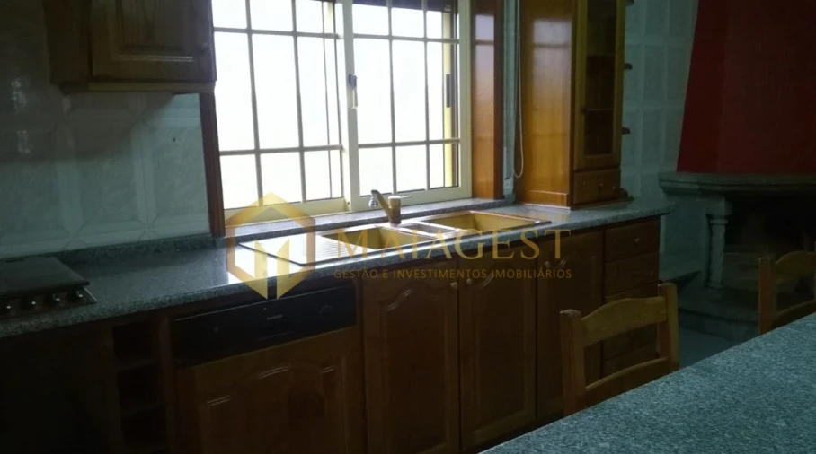 Moradia T3 para Arrendamento em Sanguedo Foto 9