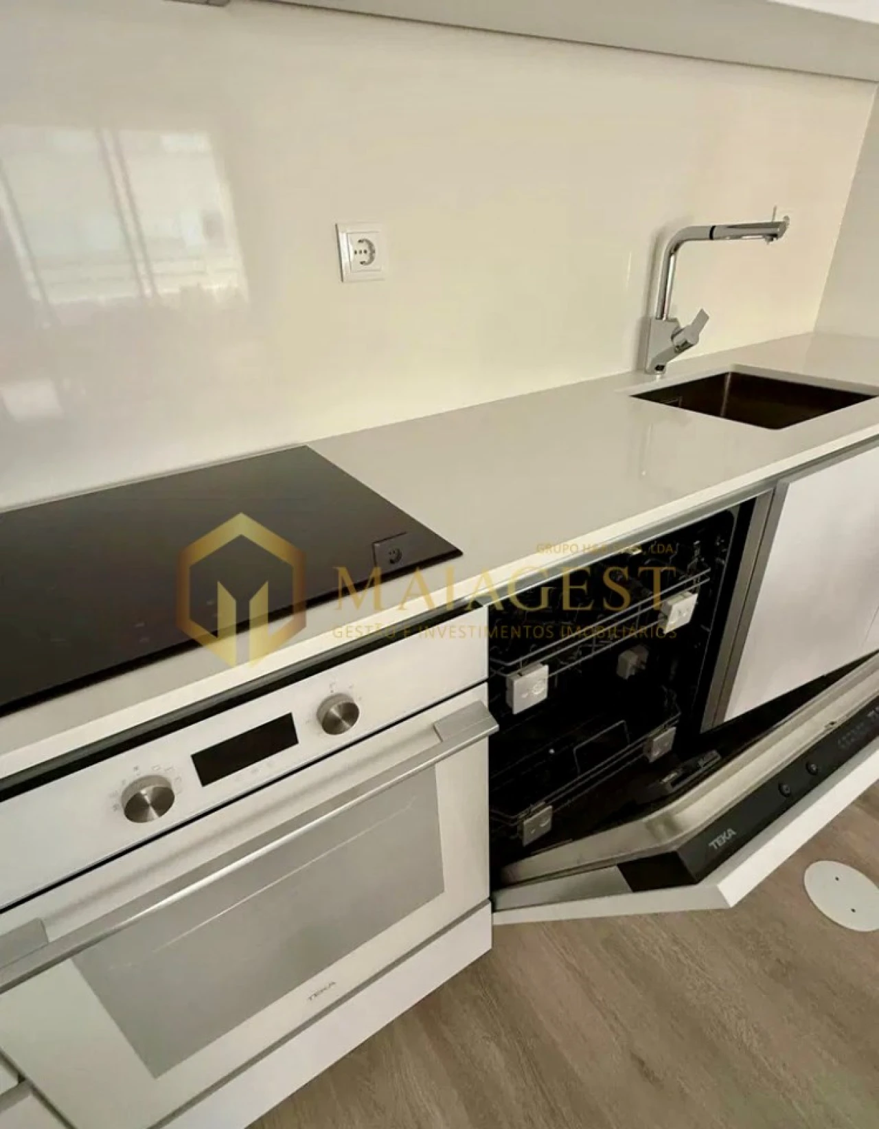 Apartamento T1 para Arrendamento em Santa Marinha e São Pedro da Afurada Foto 8