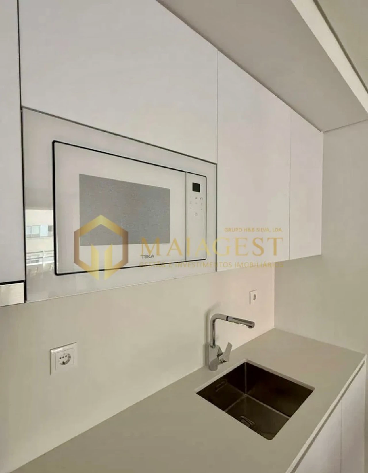 Apartamento T1 para Arrendamento em Santa Marinha e São Pedro da Afurada Foto 9