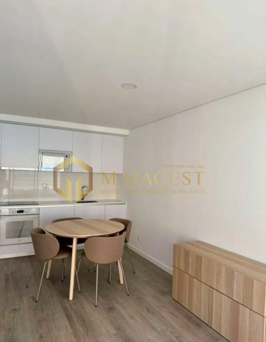 Apartamento T1 para Arrendamento em Santa Marinha e São Pedro da Afurada Foto 6
