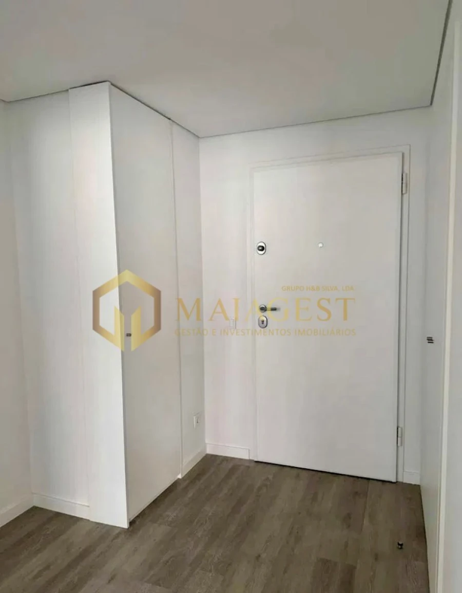 Apartamento T1 para Arrendamento em Santa Marinha e São Pedro da Afurada Foto 13