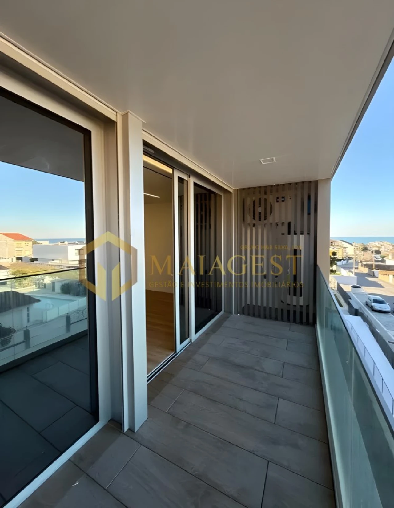 Apartamento T1 para Arrendamento em Madalena Foto 3