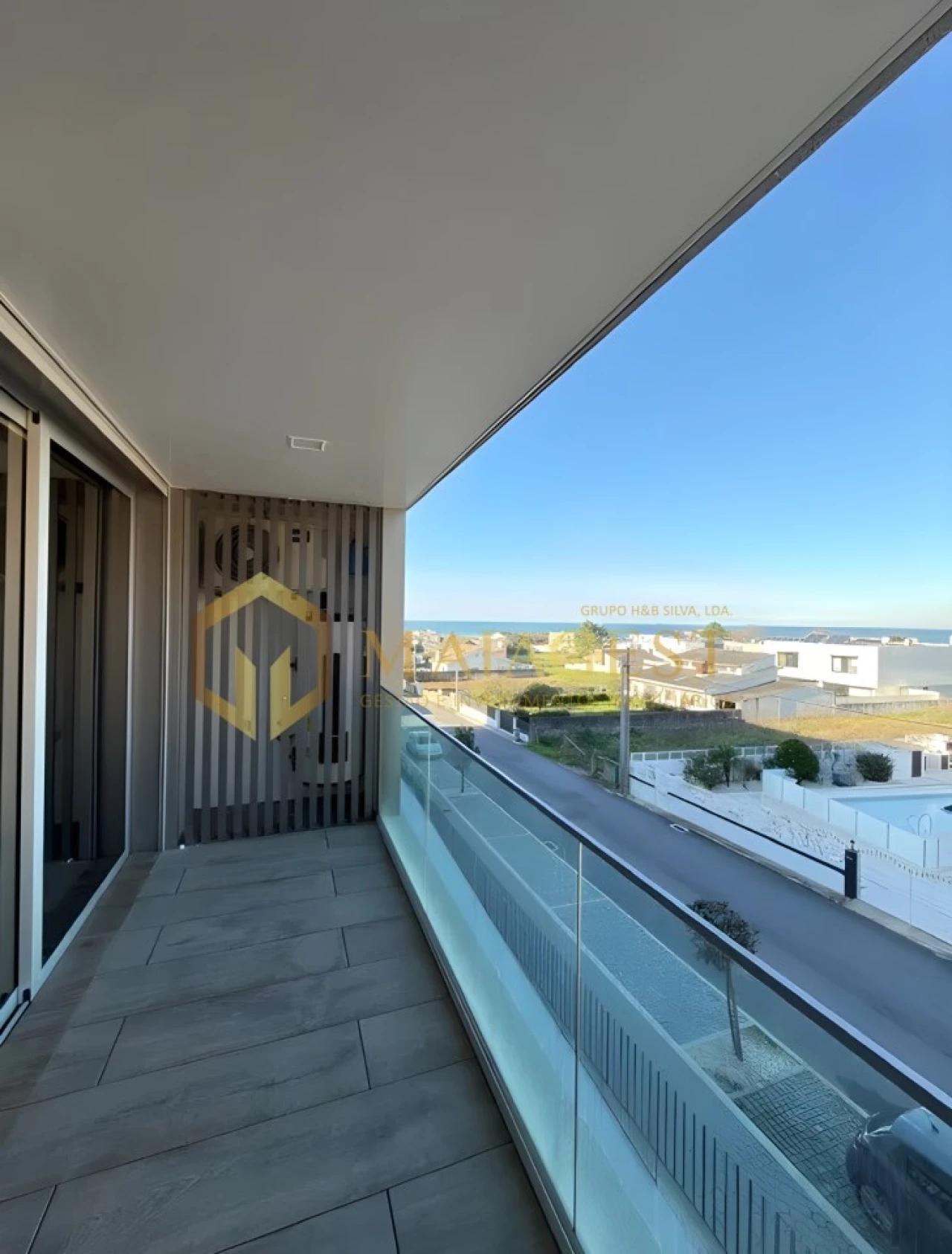 Apartamento T1 para Arrendamento em Madalena Foto 4