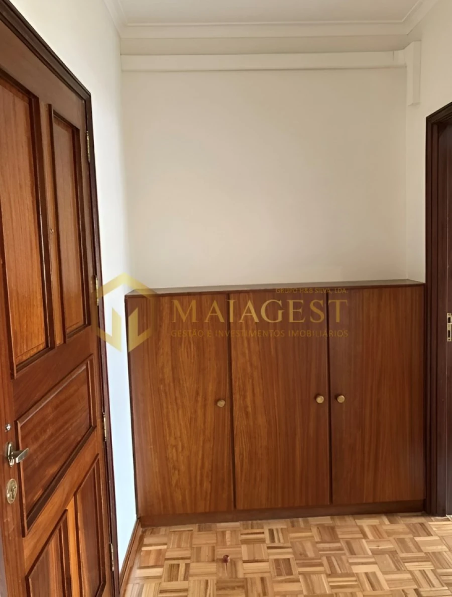 Apartamento T2 para Arrendamento em Bonfim Foto 2