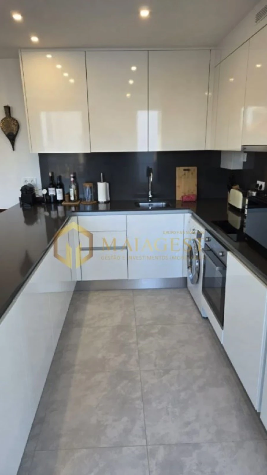 Apartamento T1 para Arrendamento em Santa Marinha e São Pedro da Afurada Foto 13