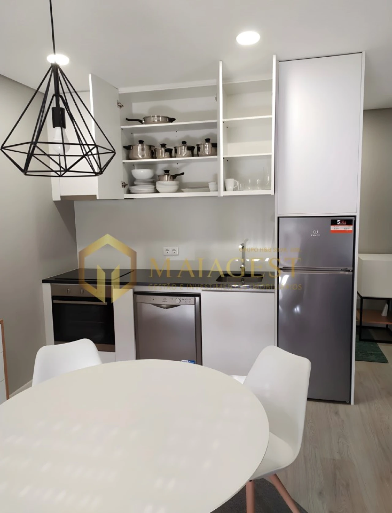 Apartamento T1 para Arrendamento em Paranhos Foto 9
