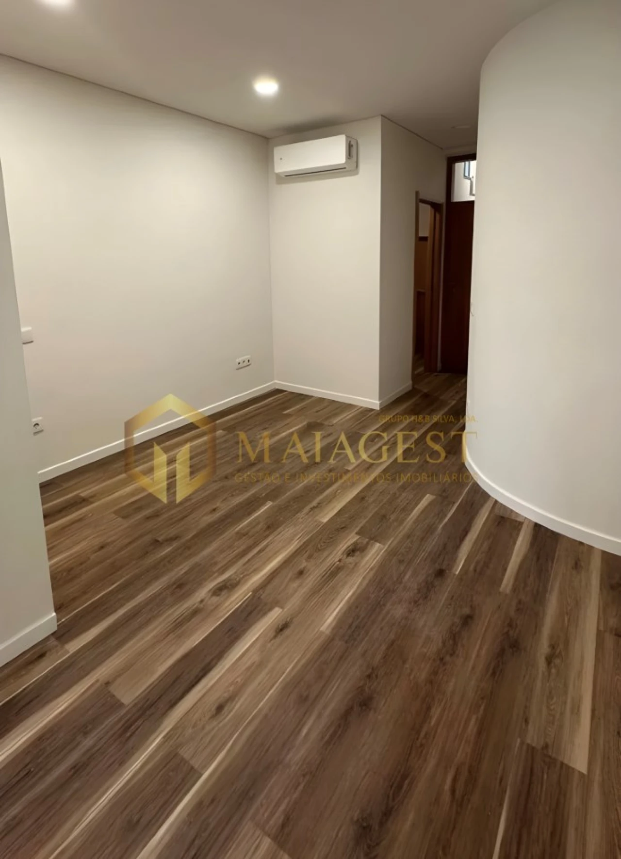 Apartamento T1 para Arrendamento em Bonfim Foto 3