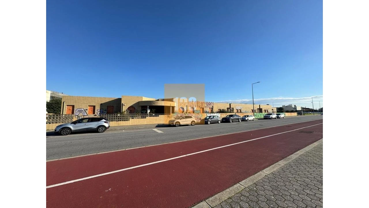 Apartamento T1 para Venda em Gulpilhares e Valadares Foto 32