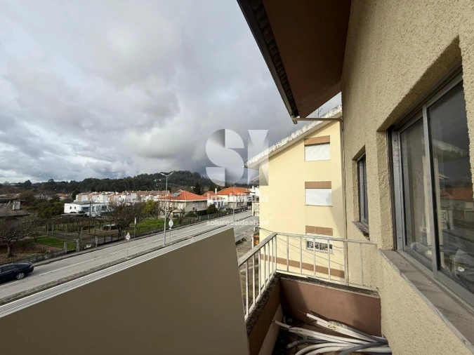 Apartamento T2 para Venda em Abraveses Foto 12