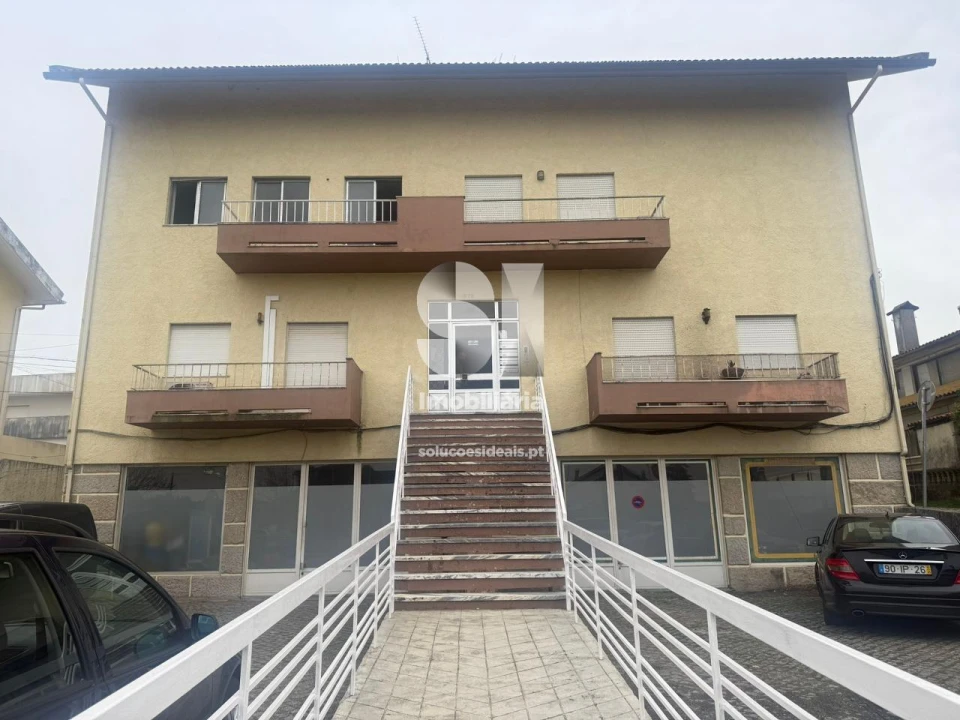 Apartamento T2 para Venda em Abraveses Foto 1