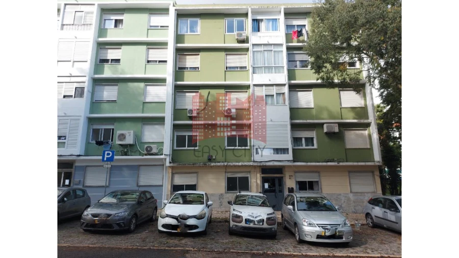 Apartamento T2 para Venda em Benfica