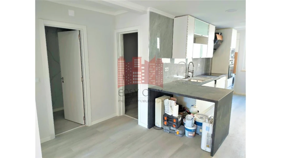 Apartamento T2 para Venda em Benfica Foto 7