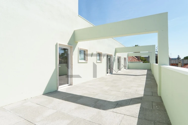 Prédio para Arrendamento em Alfragide Foto 29