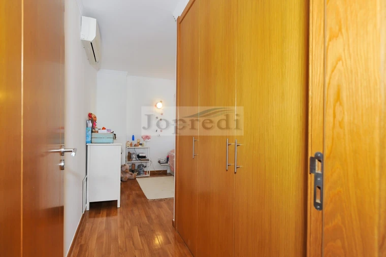 Moradia T4 para Venda em São Domingos de Rana Foto 16