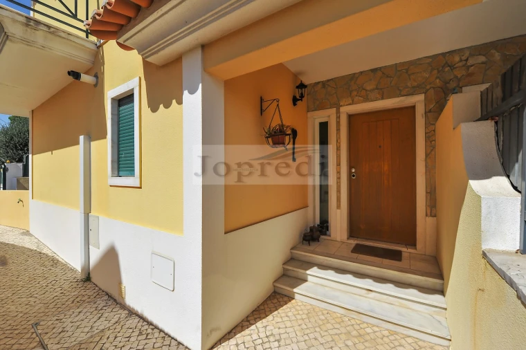 Moradia T4 para Venda em São Domingos de Rana Foto 29