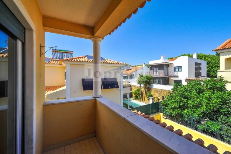 Moradia T4 para Venda em São Domingos de Rana Foto 32