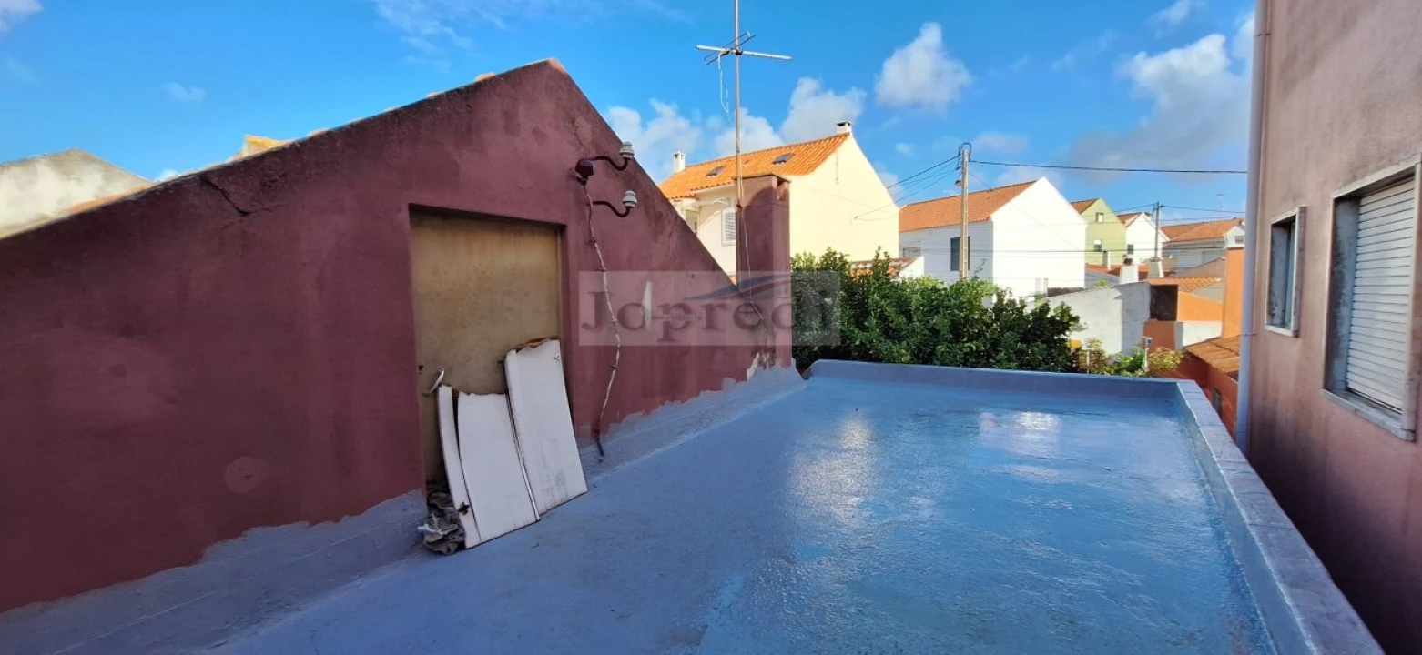 Moradia T2 para Venda em São Domingos de Rana Foto 21