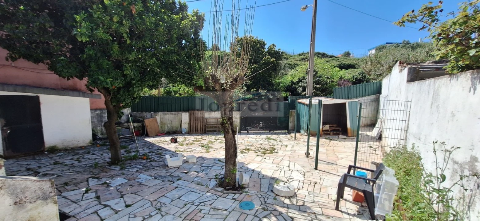 Moradia T2 para Venda em São Domingos de Rana Foto 4