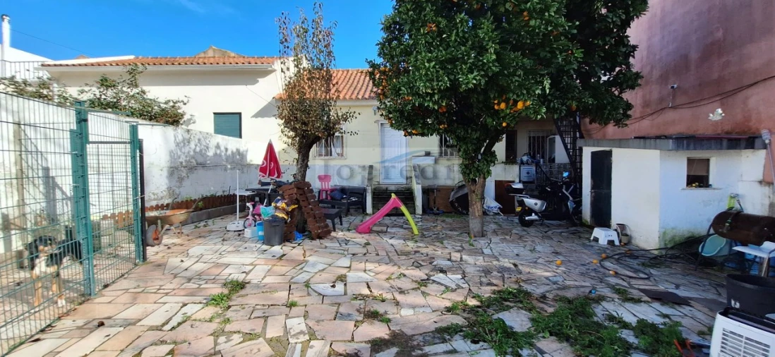 Moradia T2 para Venda em São Domingos de Rana Foto 2