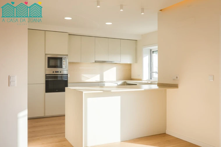 Apartamento T3 para Venda em Esgueira Foto 2